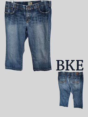 BKE  Denim Cropped Medium Washed Faded Detailing Capri Jeans Womens 34
